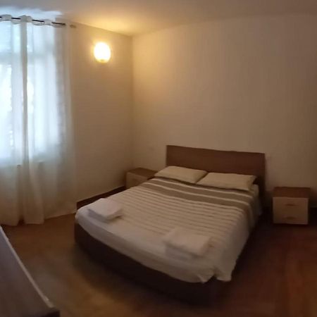 Appartamento Casa Bianca Tortona Esterno foto